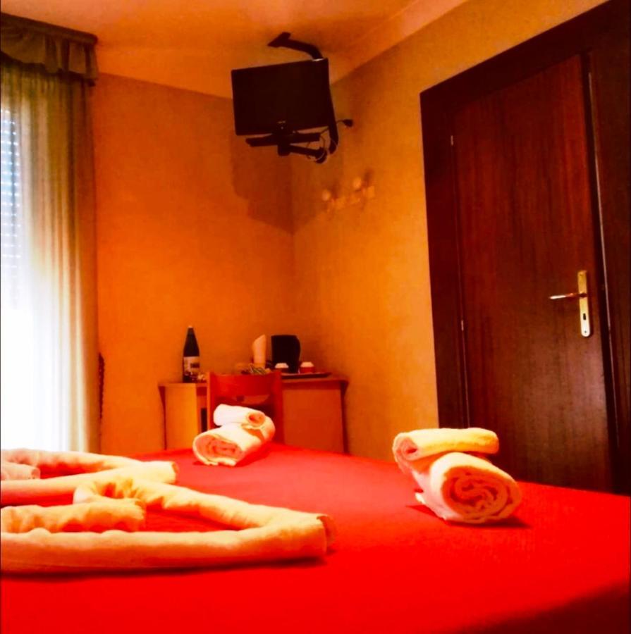 Hotel Elvira Фиуджи Екстериор снимка