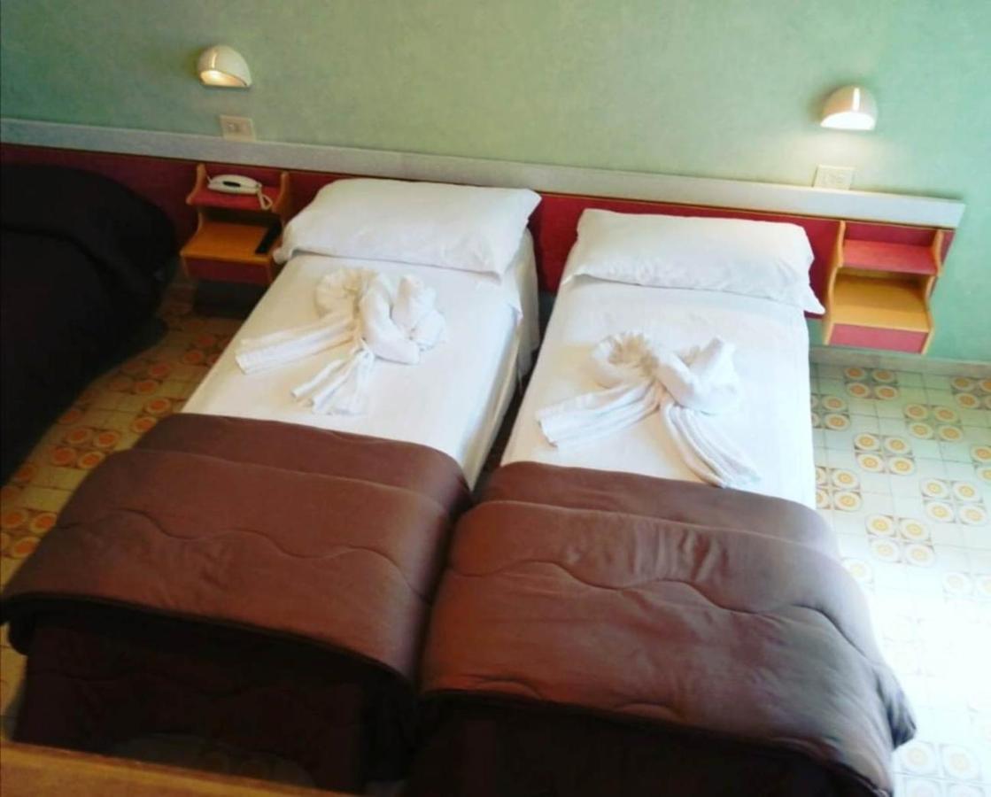 Hotel Elvira Фиуджи Екстериор снимка